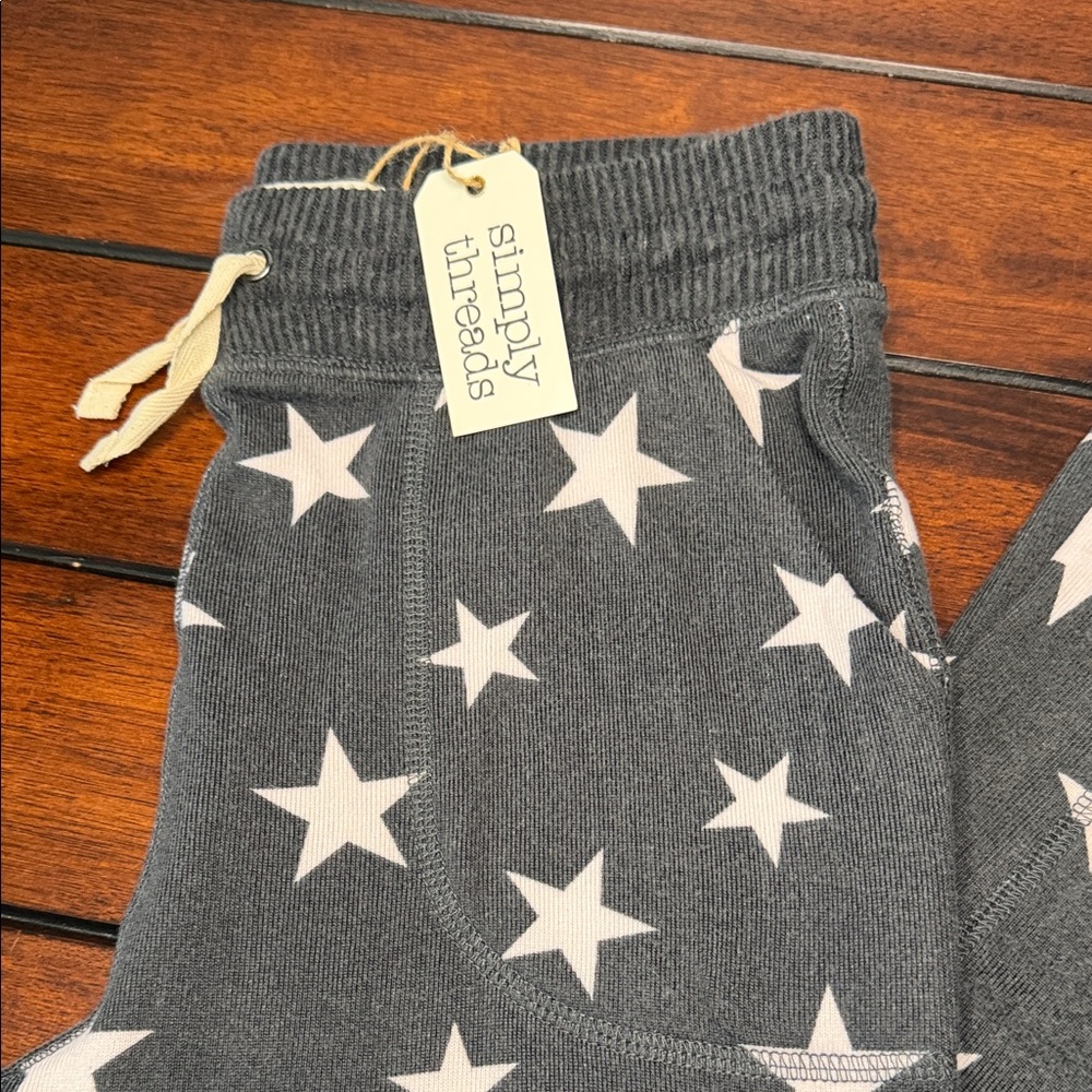Simply Threads Star Print Joggers - NWT - Picture 3 of 6